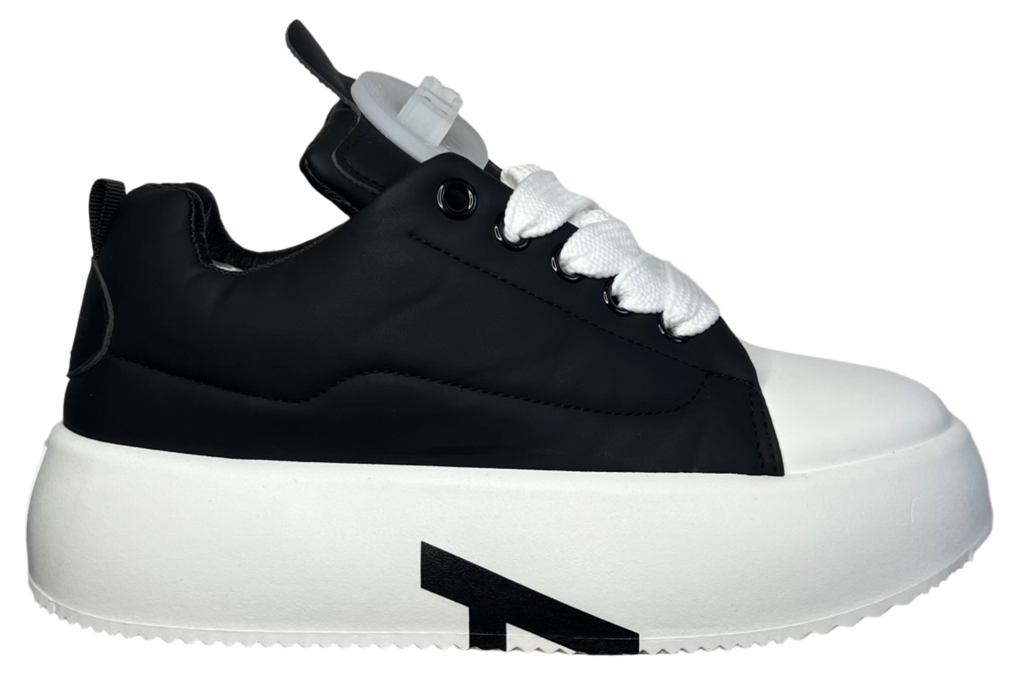 CASABLANCA BLACK