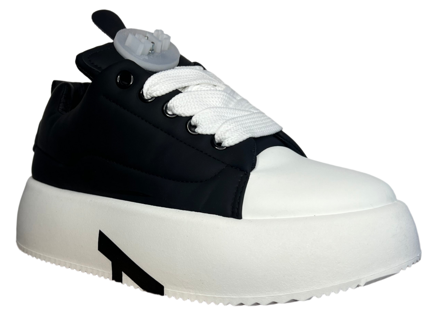 CASABLANCA BLACK